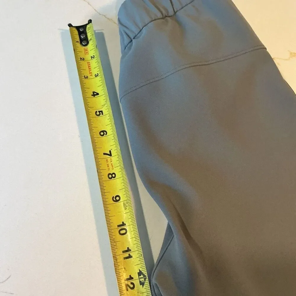 NEW Lululemon On the Fly Woven Crop Pant Sz 6 Grey Sage